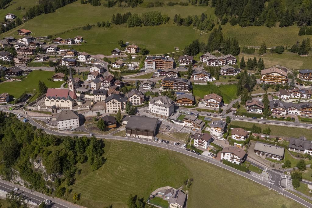 Hotel Garni Gardena - Appartments Santa Cristina Val Gardena Exteriér fotografie