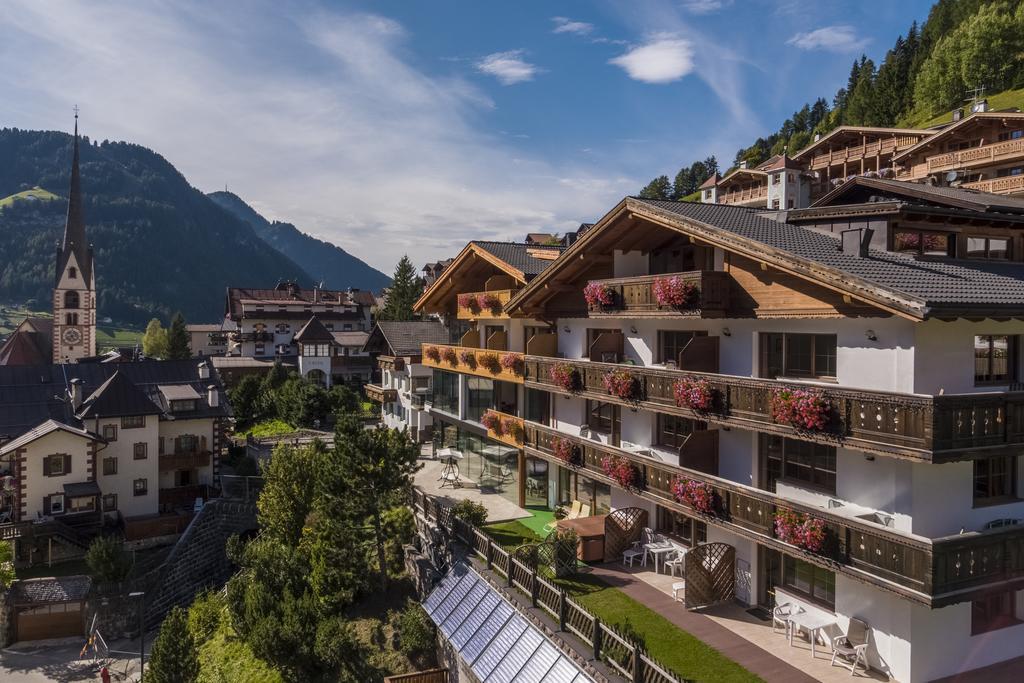 Hotel Garni Gardena - Appartments Santa Cristina Val Gardena Exteriér fotografie
